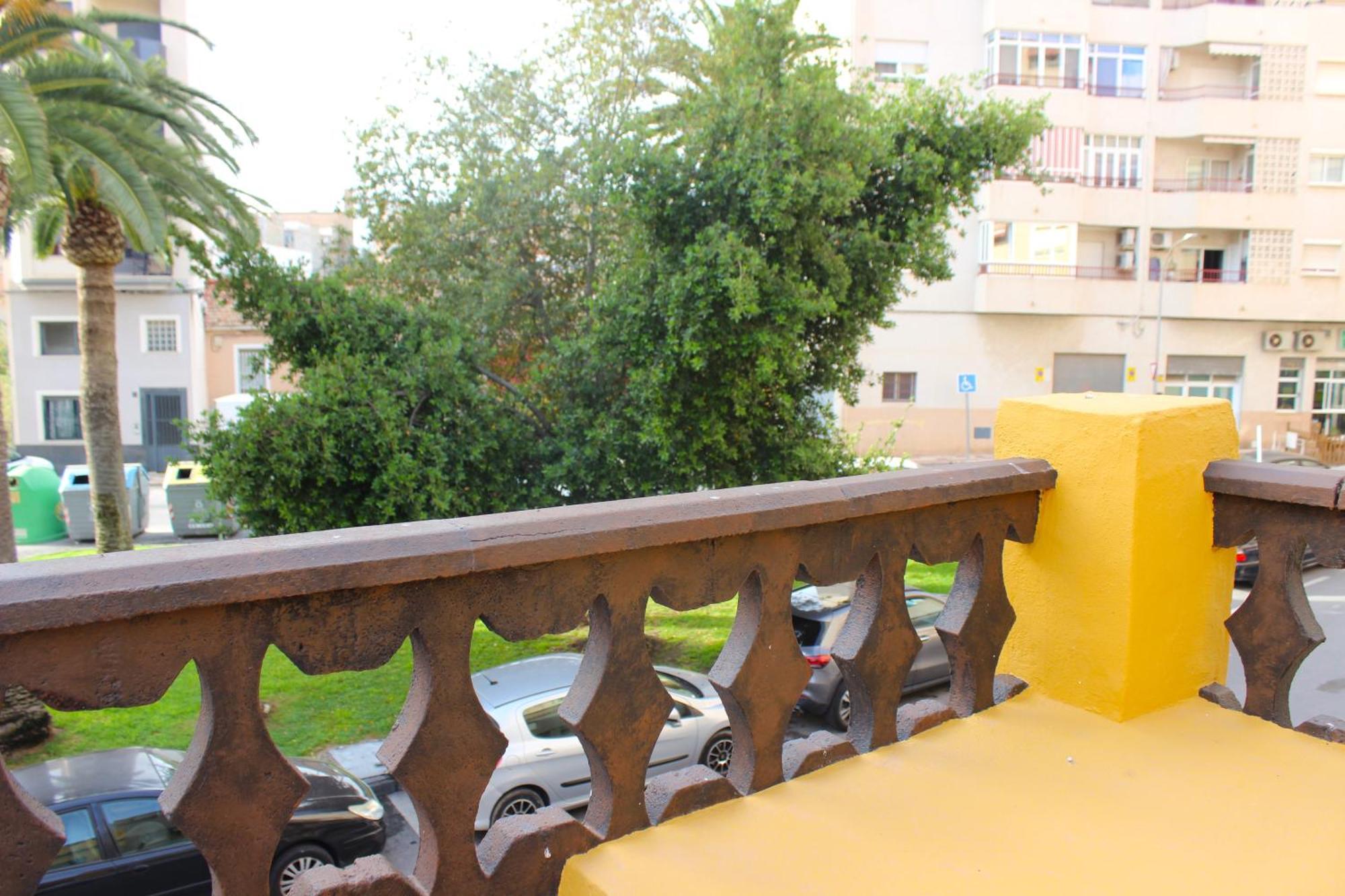 Villa Agradable casa con patio y terraza en el centro El Campello Exterior foto